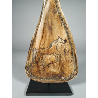 Medicijncontainer gemaakt van schouderblad van een paard